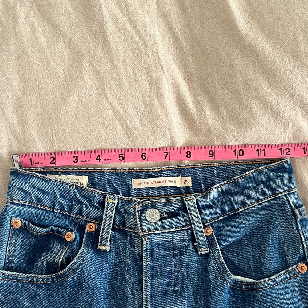 Levi Ribcage Straight Ankle size 25 - Picture 5 of 6